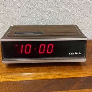 Vintage Ken-Tech Digital Alarm Clock Faux Wood Grain Model T-2096BTested Working